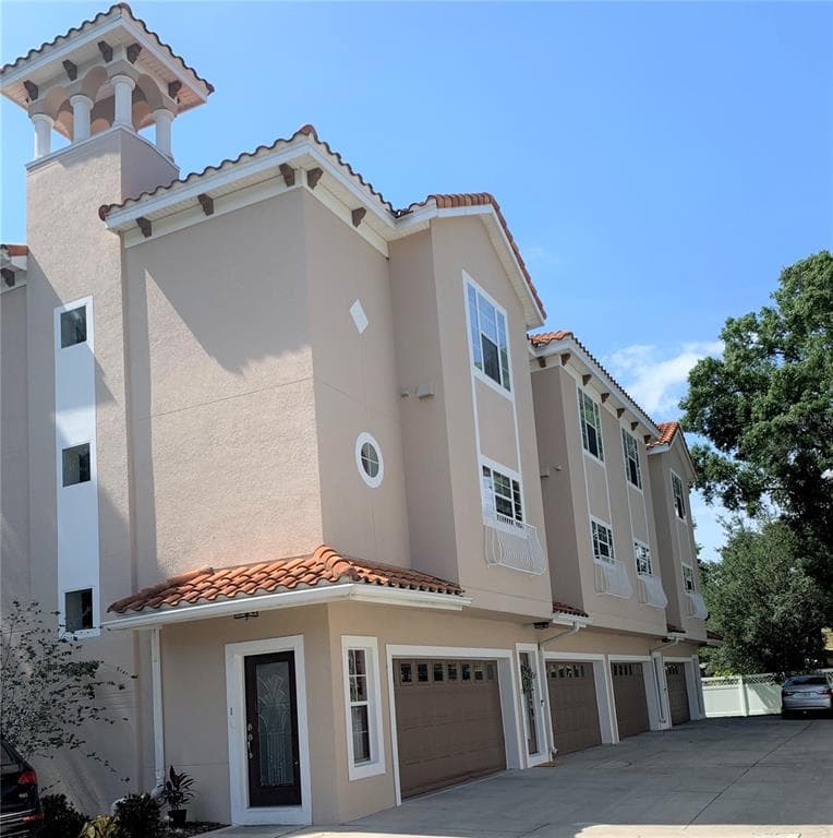 3205 W HORATIO STREET UNIT 2