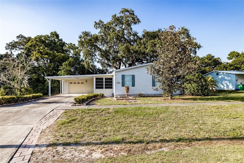 37635 NEWAL AVENUE ZEPHYRHILLS, FL 33542