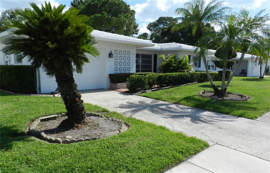 3548 97TH AVENUE N UNIT 4 PINELLAS PARK, FL 33782