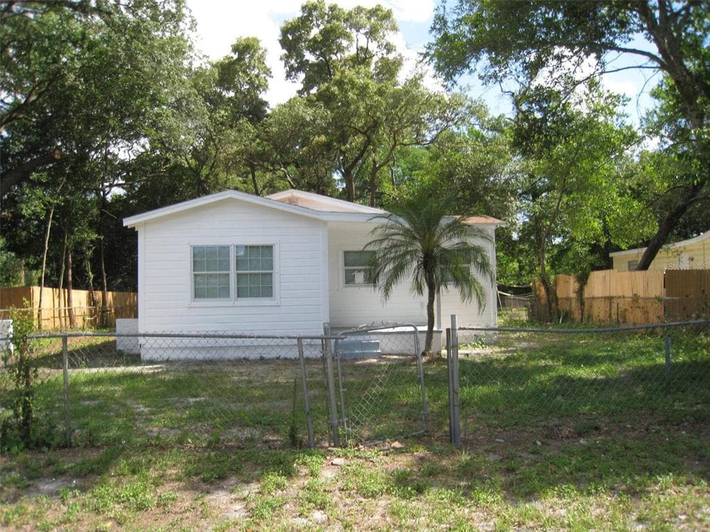 1911 E POINSETTIA AVENUE TAMPA, FL 33612