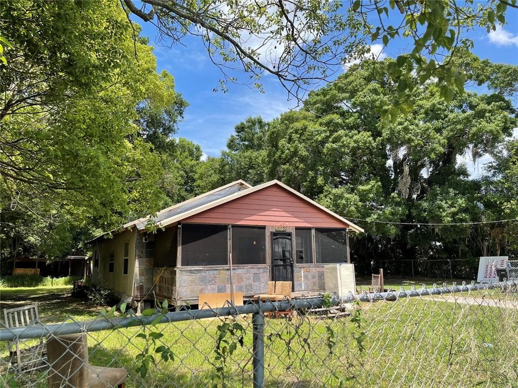 3816 LONE OAK ROAD PLANT CITY, FL 33567
