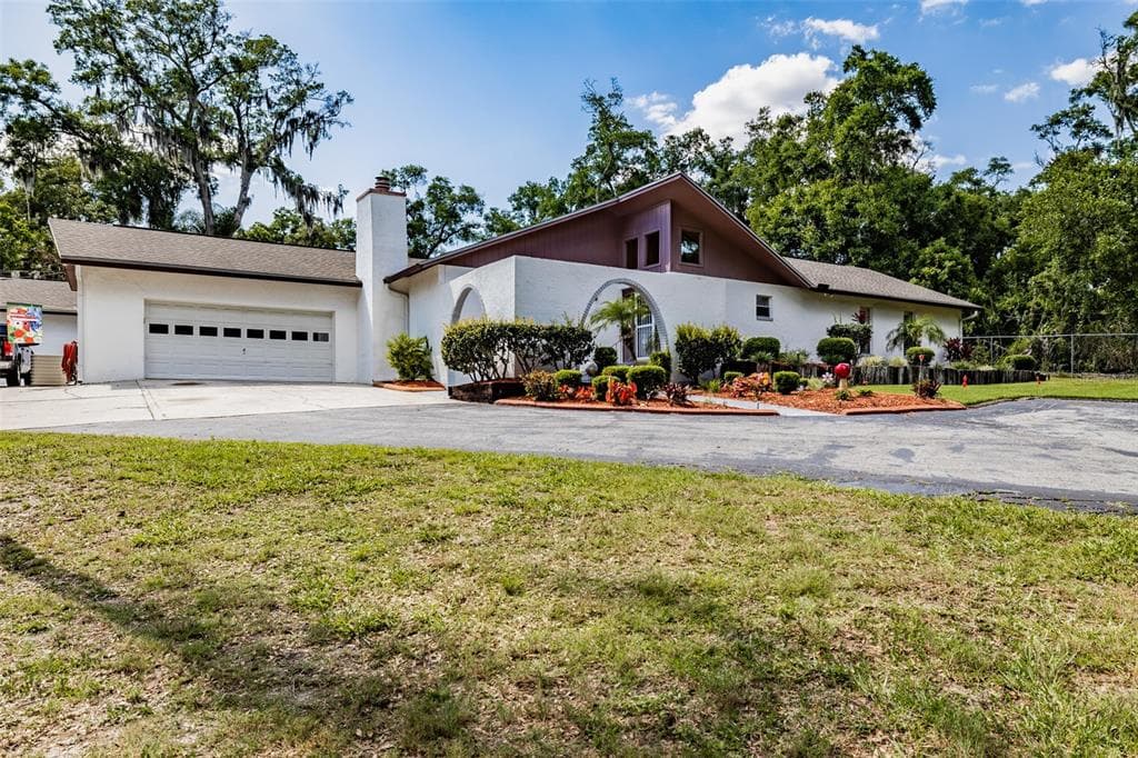 2714 BELL SHOALS ROAD BRANDON, FL 33511
