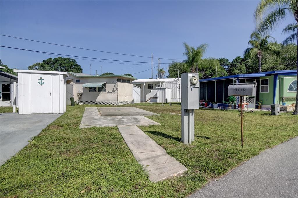 4776 66TH LANE N UNIT 12