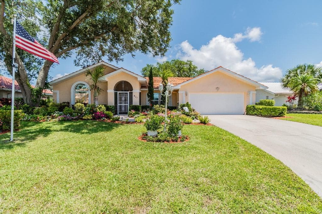 911 BECKLEY DRIVE VENICE, FL 34292