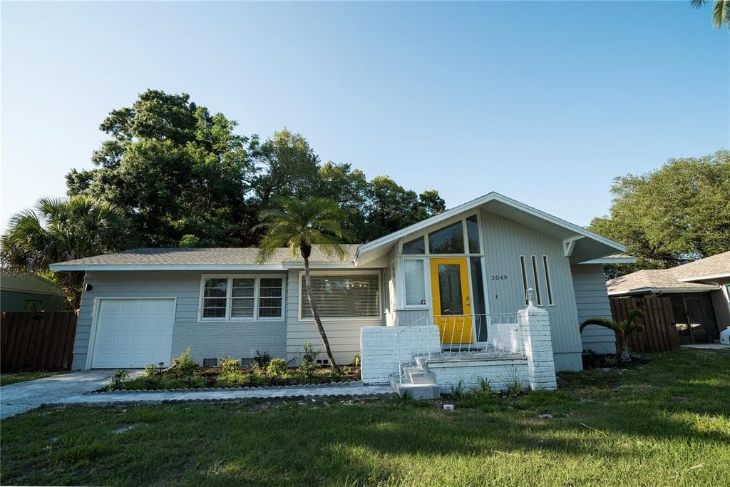 2049 CLEMATIS STREET SARASOTA, FL 34239