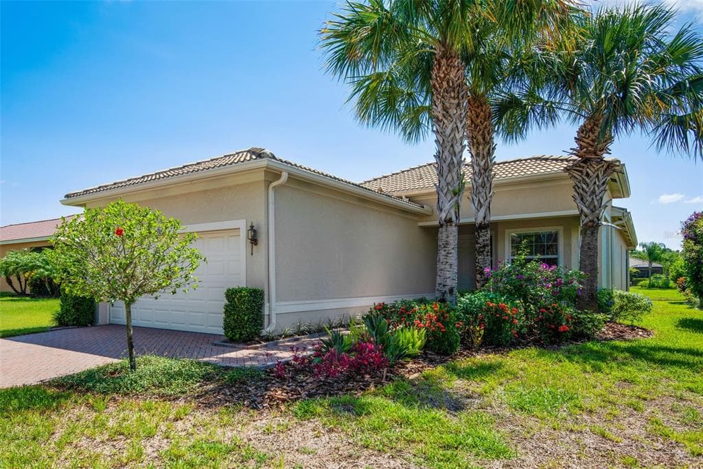 15927 COBBLE MILL DRIVE WIMAUMA, FL 33598