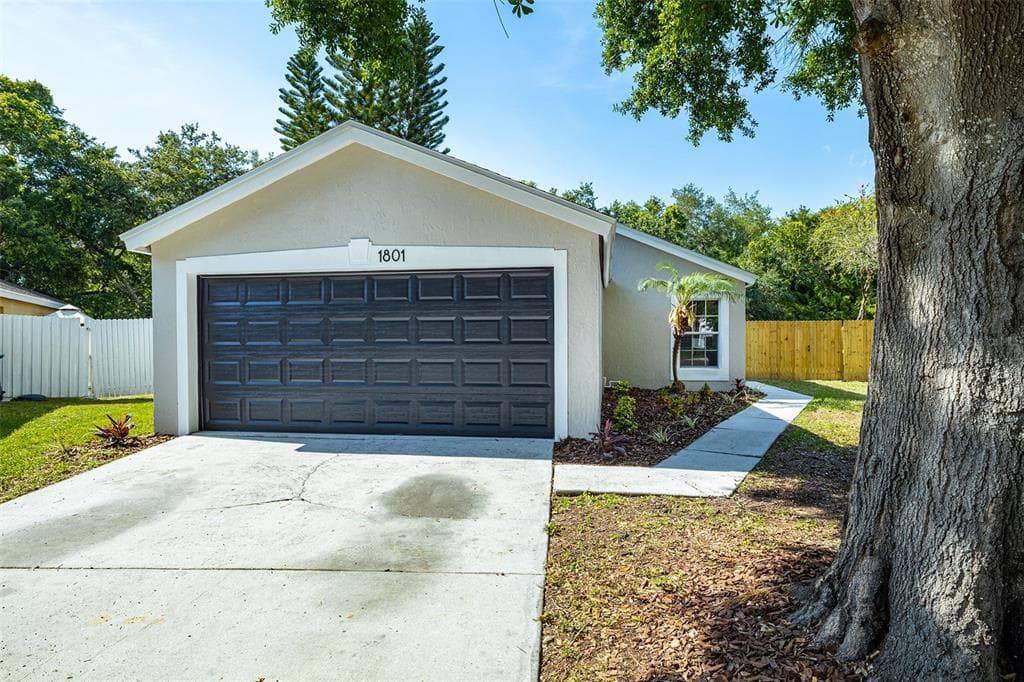 1801 COYOTE PLACE BRANDON, FL 33511