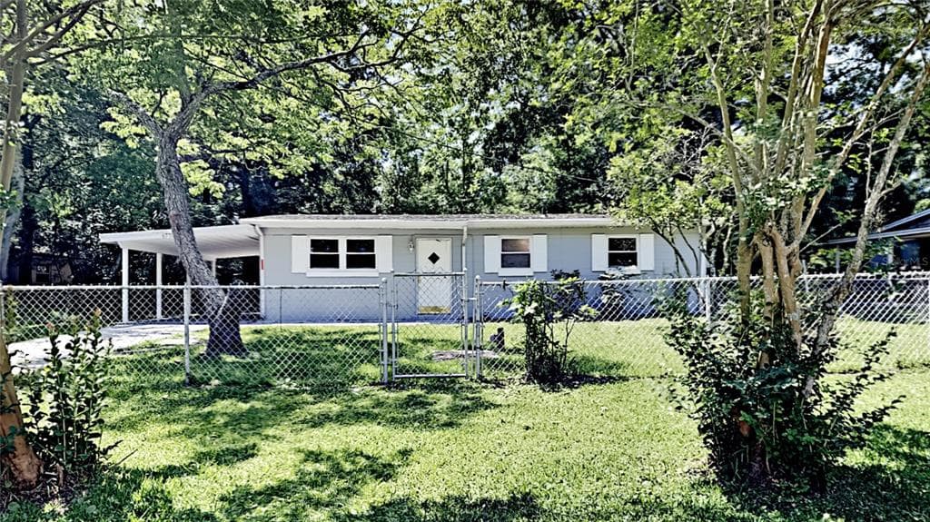 6770 TINKERBELL LANE JACKSONVILLE, FL 32210