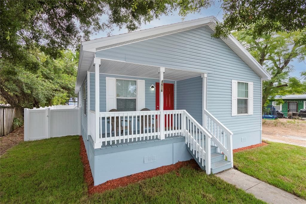 4616 8TH AVENUE S ST PETERSBURG, FL 33711