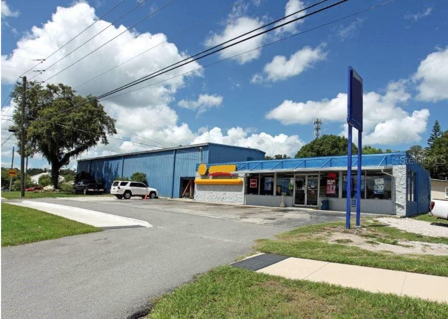 3077 ALT 19 N PALM HARBOR, FL 34683