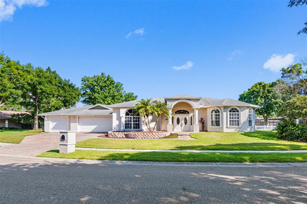490 PALMDALE DRIVE OLDSMAR, FL 34677