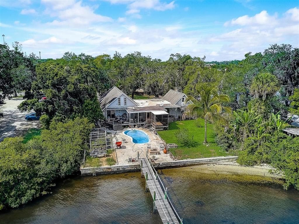 5815 18TH STREET E ELLENTON, FL 34222