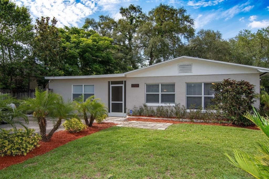 1705 W PAR 2 PLACE TAMPA, FL 33612