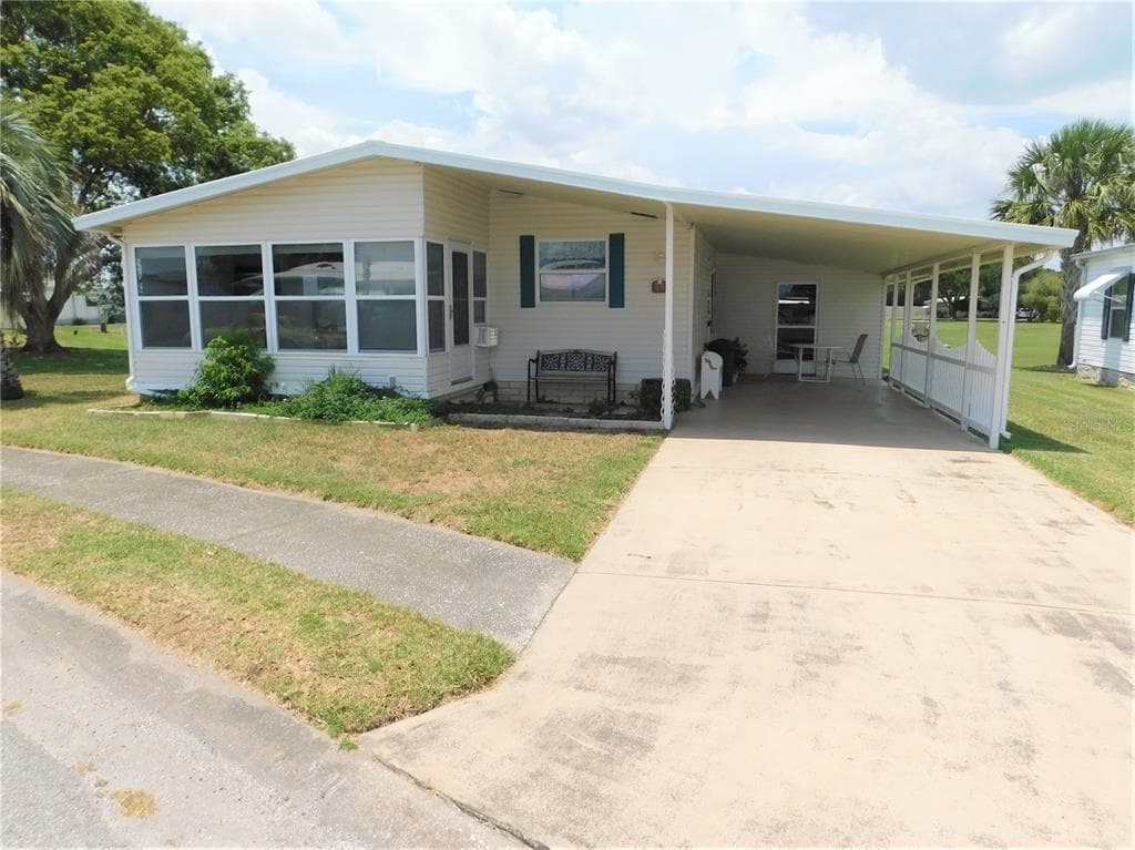 5413 SEVILLE DRIVE ZEPHYRHILLS, FL 33541