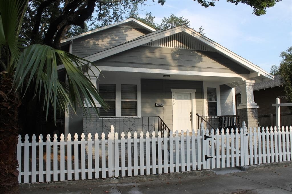 2710 N 12TH STREET
