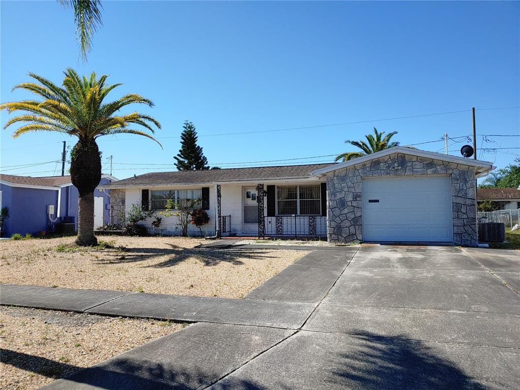 5630 BAROQUE DRIVE HOLIDAY, FL 34690