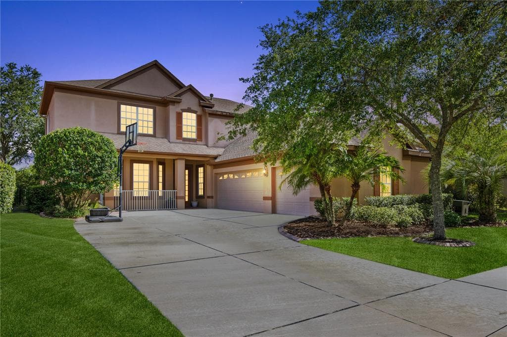 8315 OLD TOWN DRIVE TAMPA, FL 33647