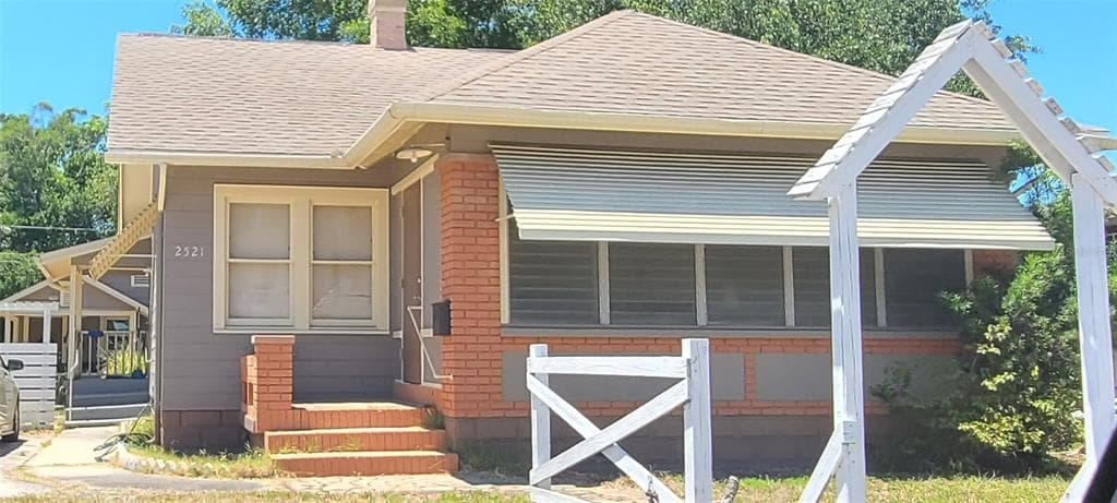 2521 4TH STREET S ST PETERSBURG, FL 33705