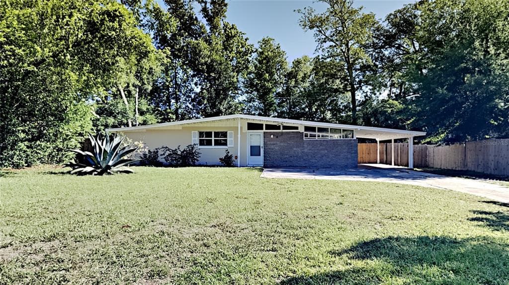 6711 CHERBOURG AVENUE N JACKSONVILLE, FL 32205