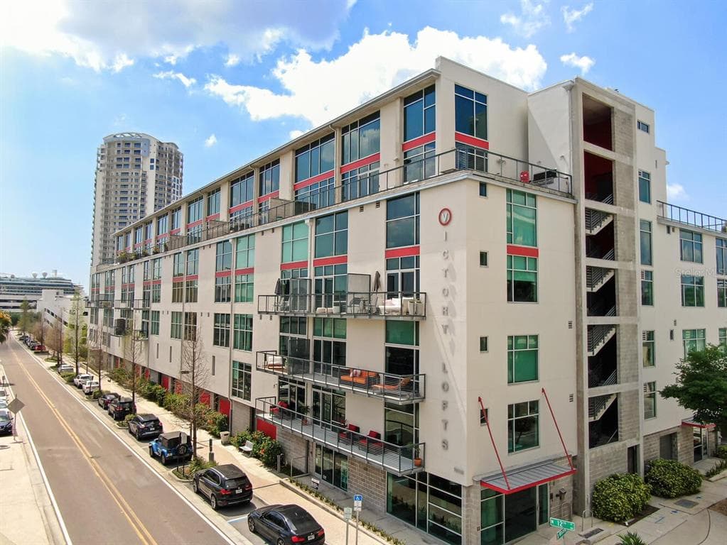101 S 12TH STREET UNIT 320 TAMPA, FL 33602