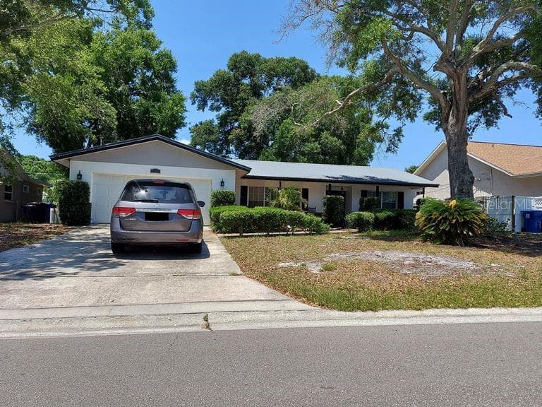 2441 69TH AVENUE S ST PETERSBURG, FL 33712