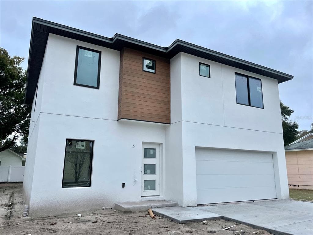 2702 W SAINT ISABEL 1/2 STREET TAMPA, FL 33607