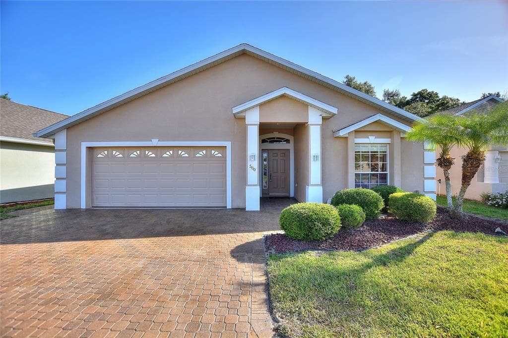 500 VISTA OAKS WAY DAVENPORT, FL 33837