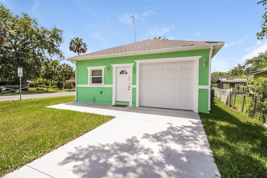 1324 S OLEANDER AVENUE SANFORD, FL 32771