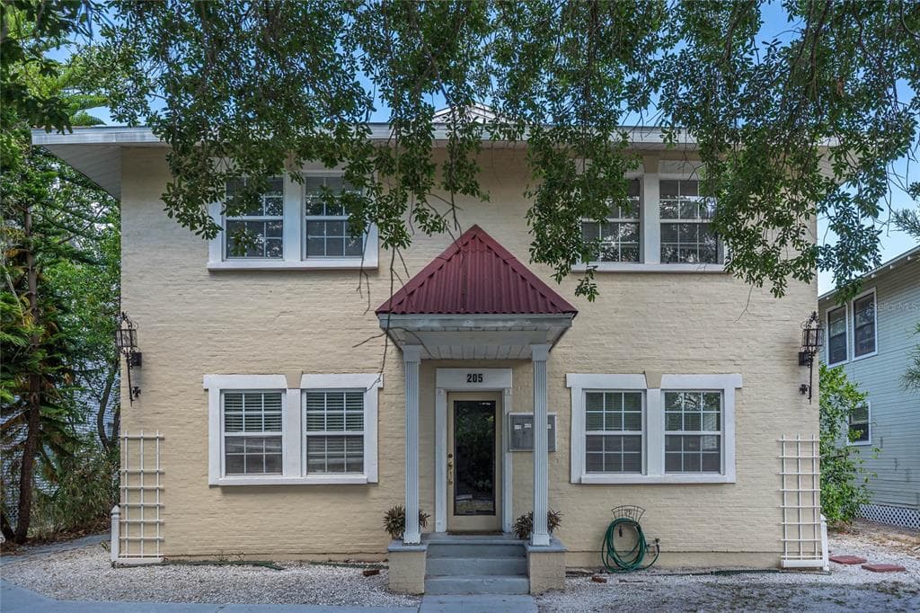 205 S WESTLAND AVENUE UNIT 1-4 TAMPA, FL 33606
