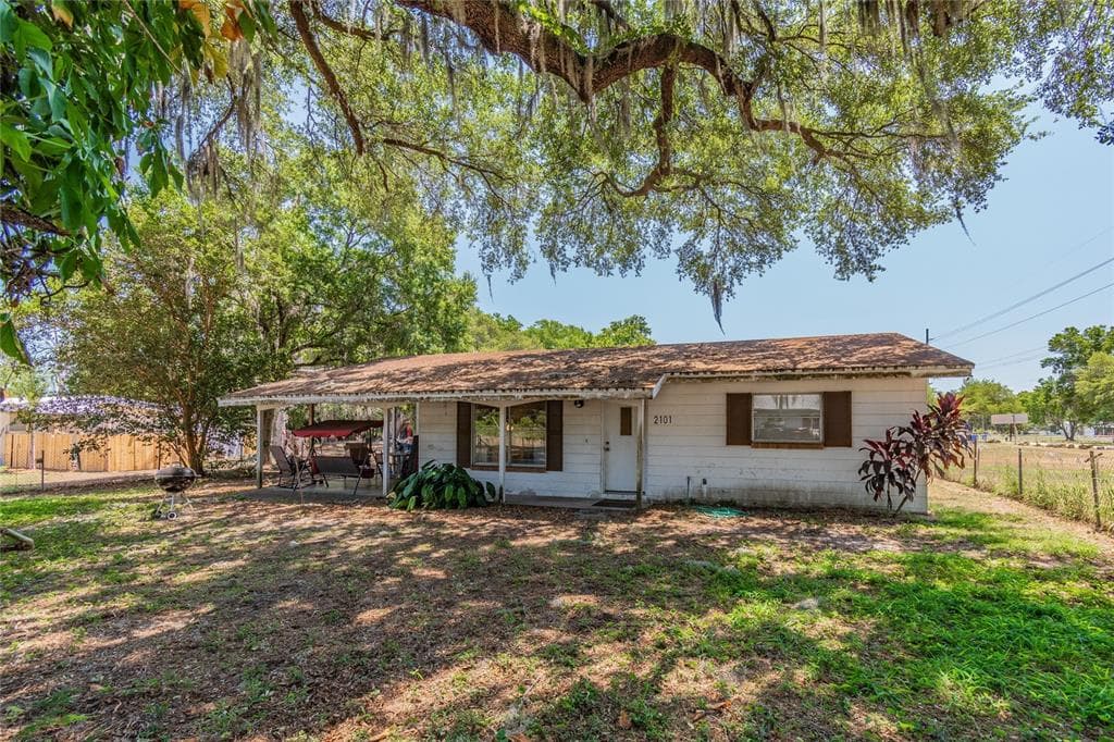 12720 E WHEELER ROAD DOVER, FL 33527