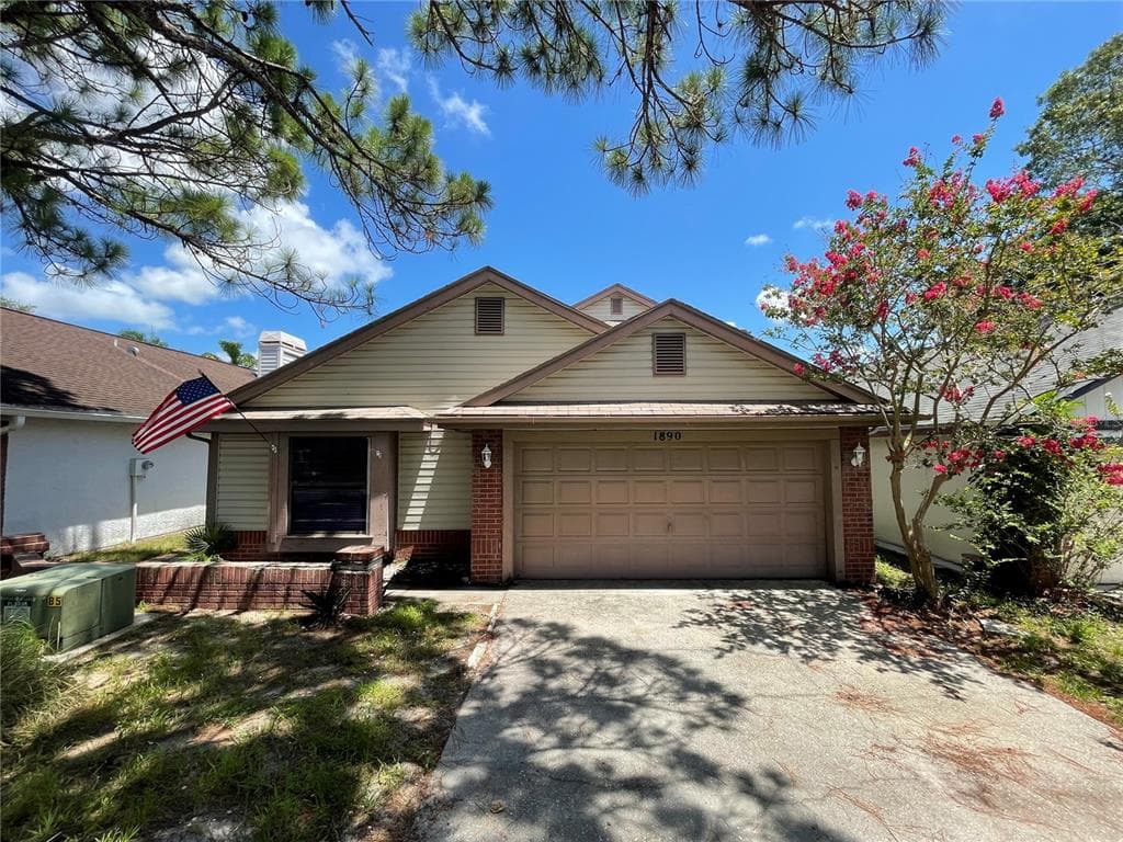 1890 SPRINGWOOD CIRCLE N