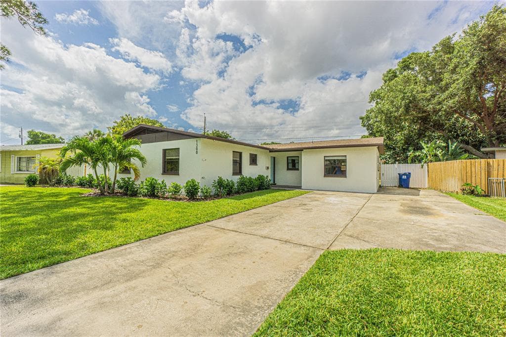 1300 80TH AVENUE N ST PETERSBURG, FL 33702