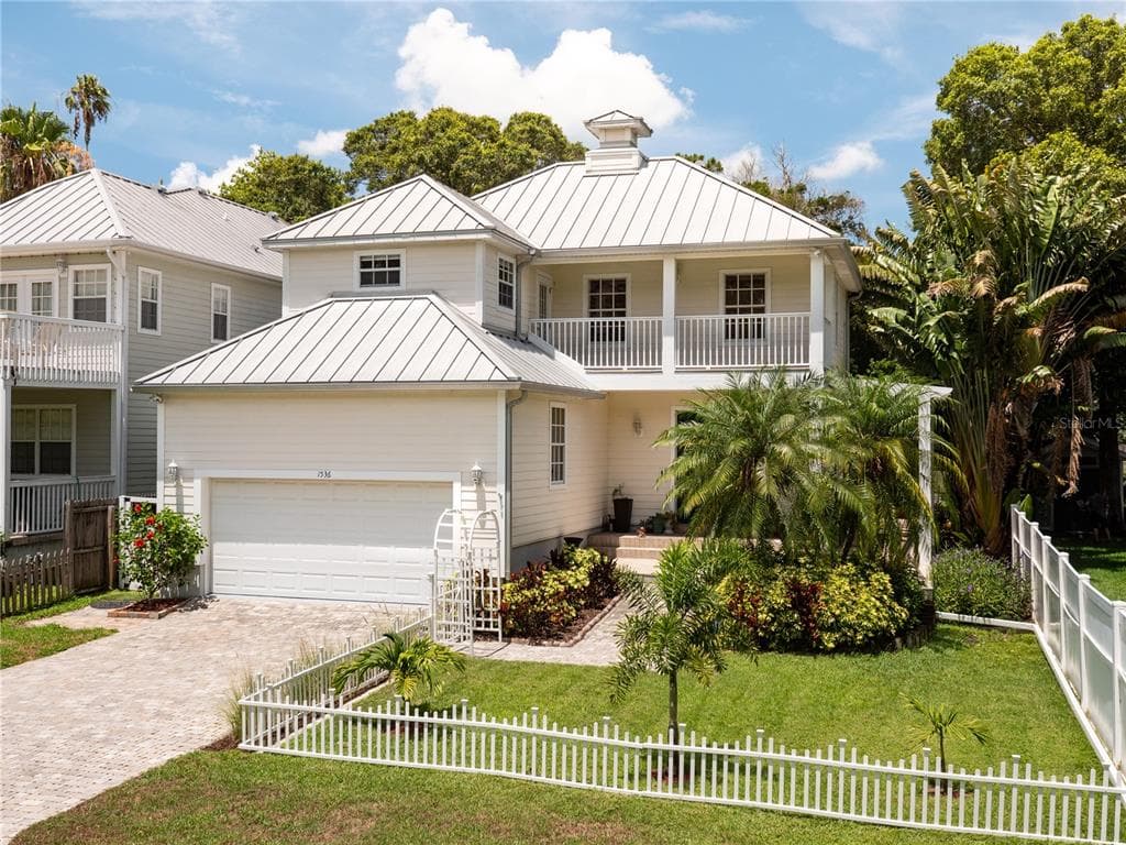 1536 ROSEWOOD STREET CLEARWATER, FL 33755