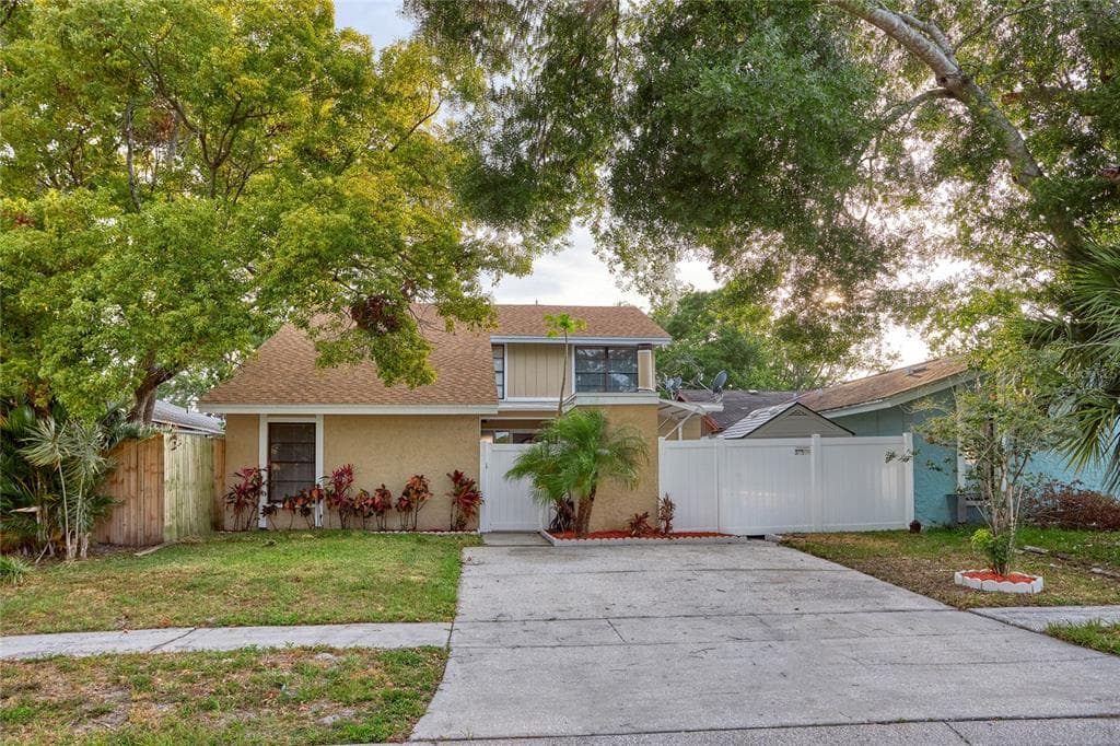 10306 PENNYTREE PLACE TAMPA, FL 33624