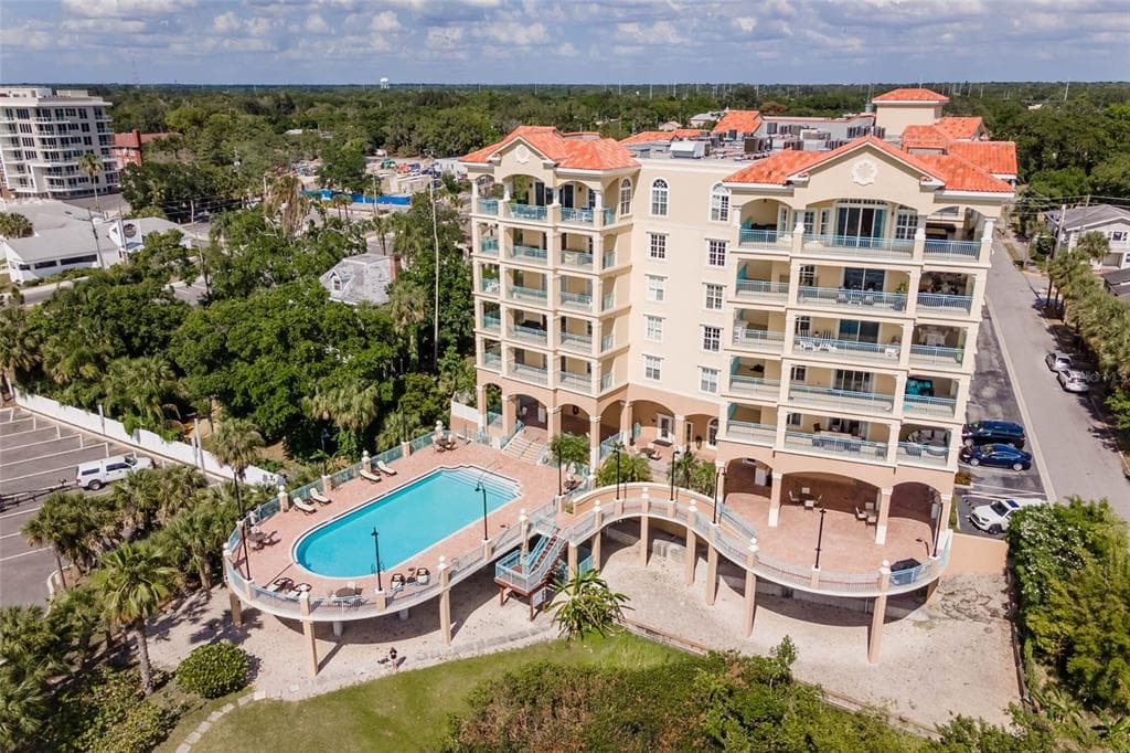 700 N OSCEOLA AVENUE UNIT 601