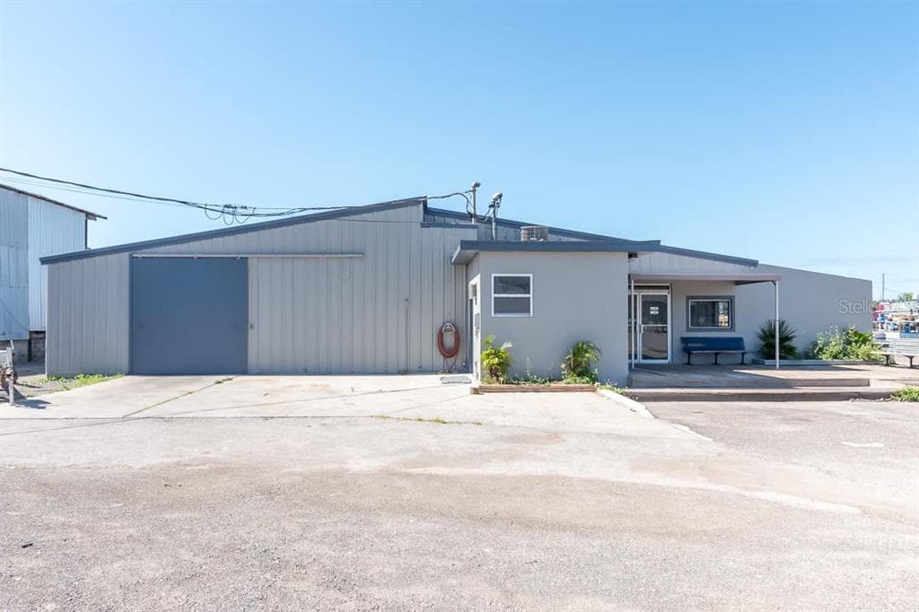 1078 ISLAND AVENUE TARPON SPRINGS, FL 34689