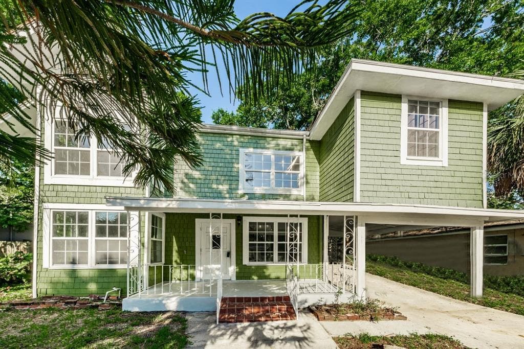 309 BATH STREET TARPON SPRINGS, FL 34689