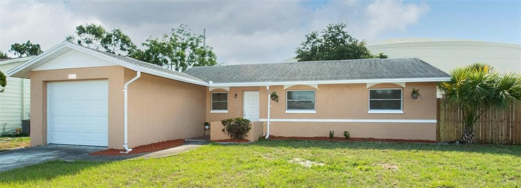 6135 DUNBEATH STREET N ST PETERSBURG, FL 33709