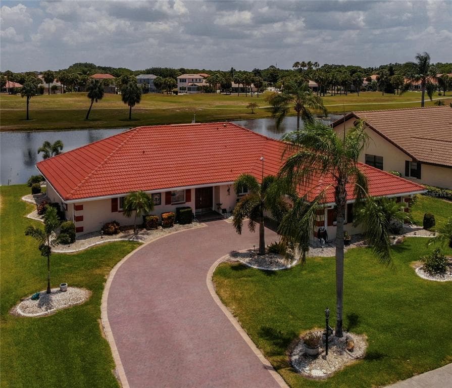 1812 WOLF LAUREL DRIVE