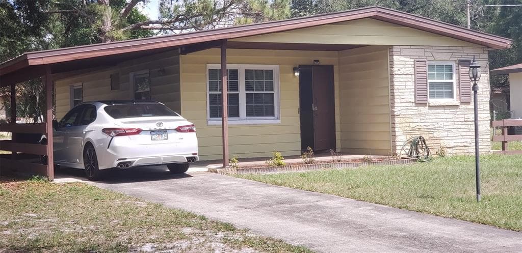 4313 BERKLEY DRIVE TAMPA, FL 33610
