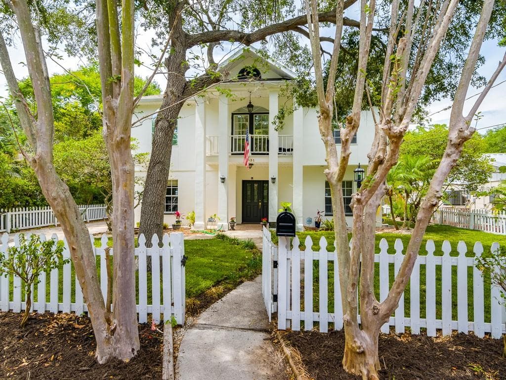 3031 W ASBURY PLACE TAMPA, FL 33611