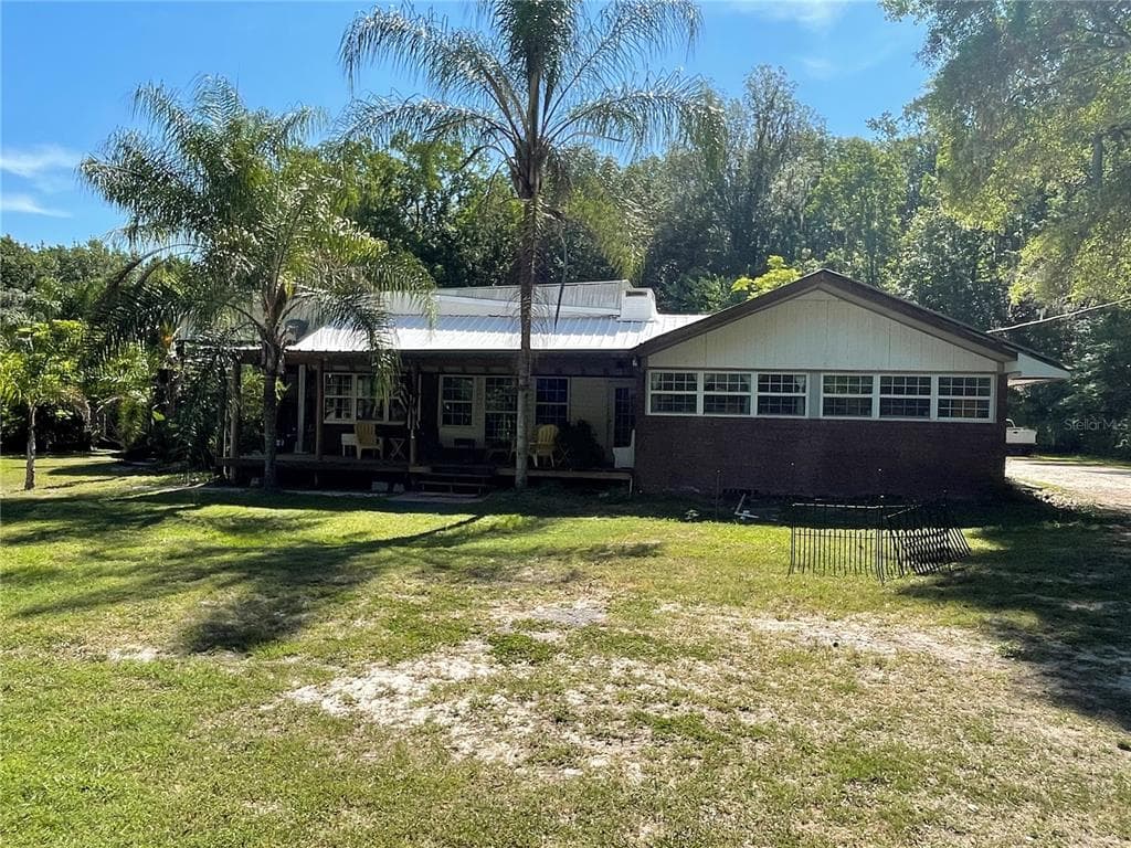 15630 LAKE IOLA ROAD DADE CITY, FL 33523