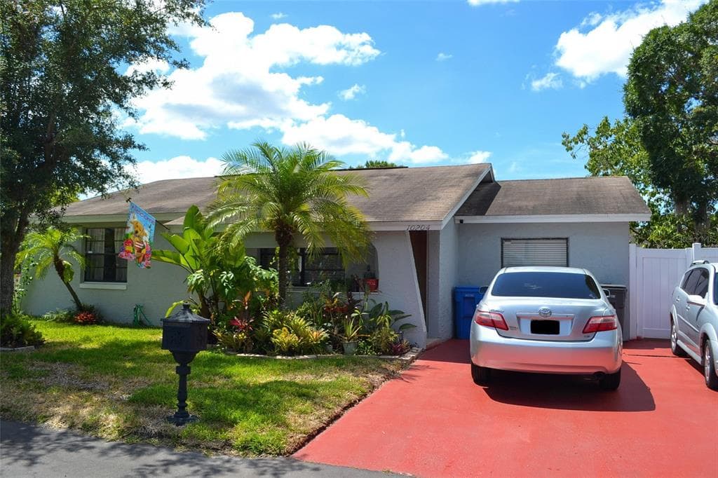 10204 WEXFORD COURT TAMPA, FL 33615