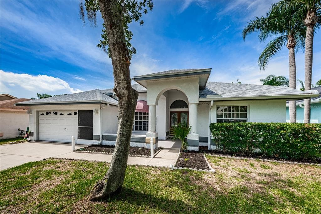 1113 CLIPPERS WAY TARPON SPRINGS, FL 34689