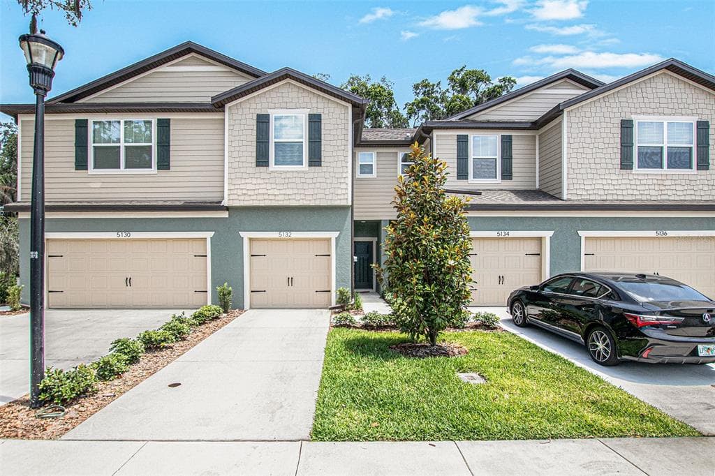 5132 SYLVESTER LOOP TAMPA, FL 33610