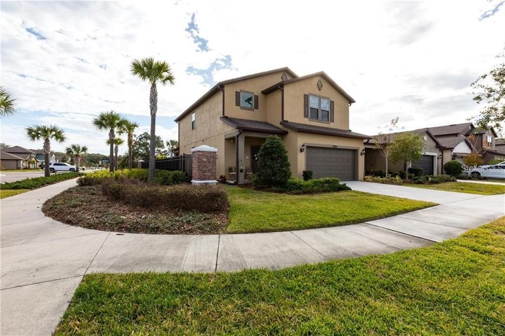 5304 FALLEN LEAF DRIVE