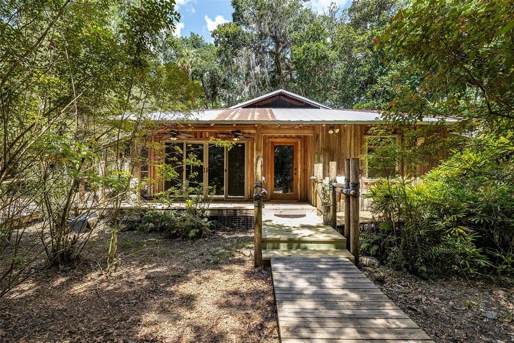 11022 BONNET HOLE DRIVE THONOTOSASSA, FL 33592