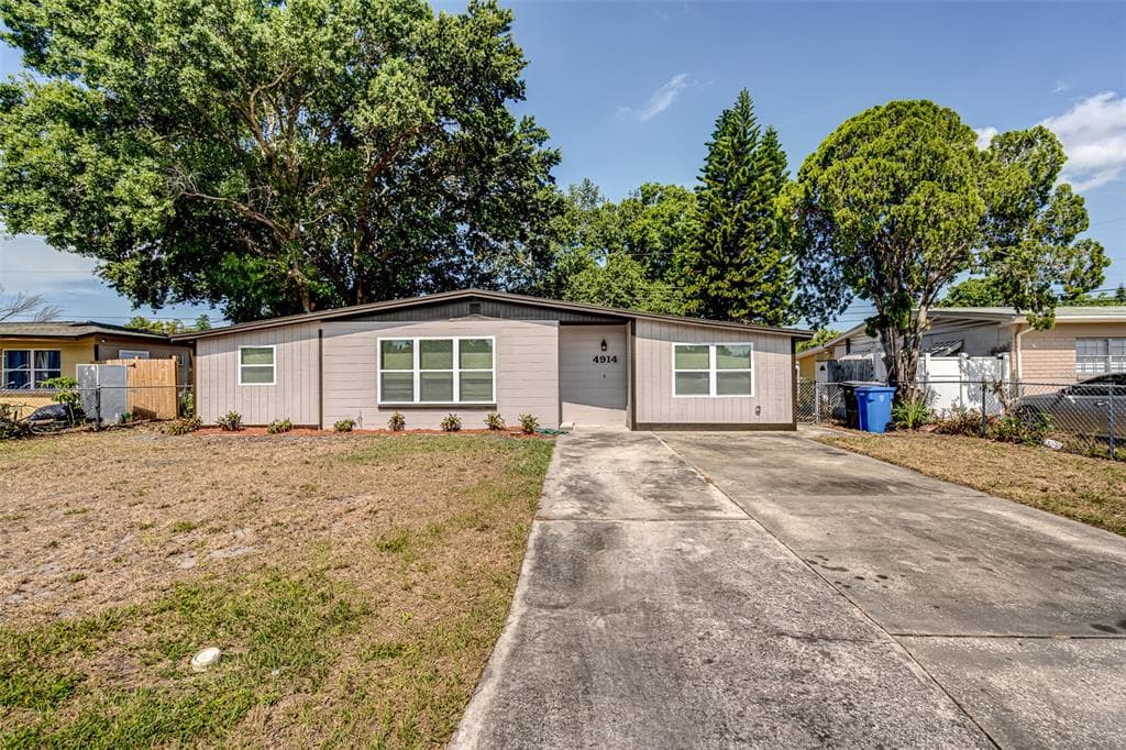 4914 MURRAY HILL DRIVE TAMPA, FL 33615