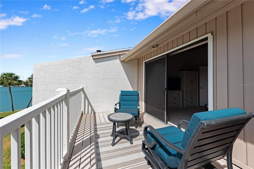 12310 CAPRI CIRCLE N TREASURE ISLAND, FL 33706