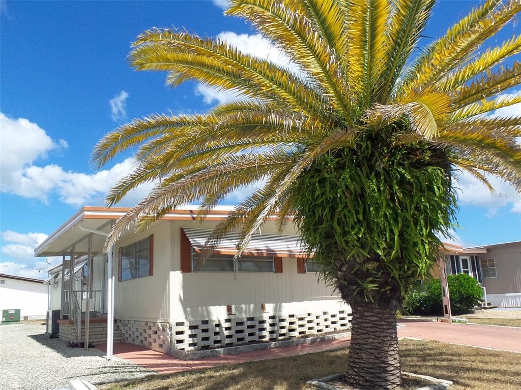 7313 SKYLINE DRIVE HUDSON, FL 34667